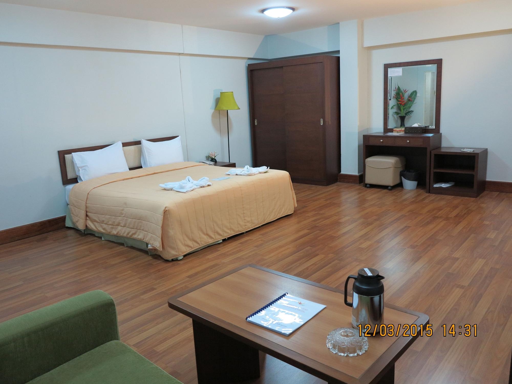 The Canal Hotel Бангкок Екстер'єр фото