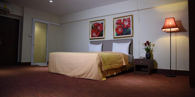 The Canal Hotel Бангкок Екстер'єр фото