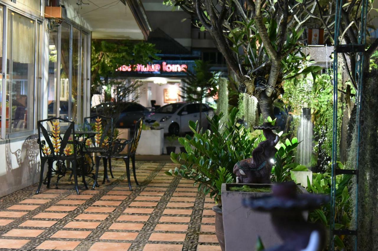 The Canal Hotel Бангкок Екстер'єр фото